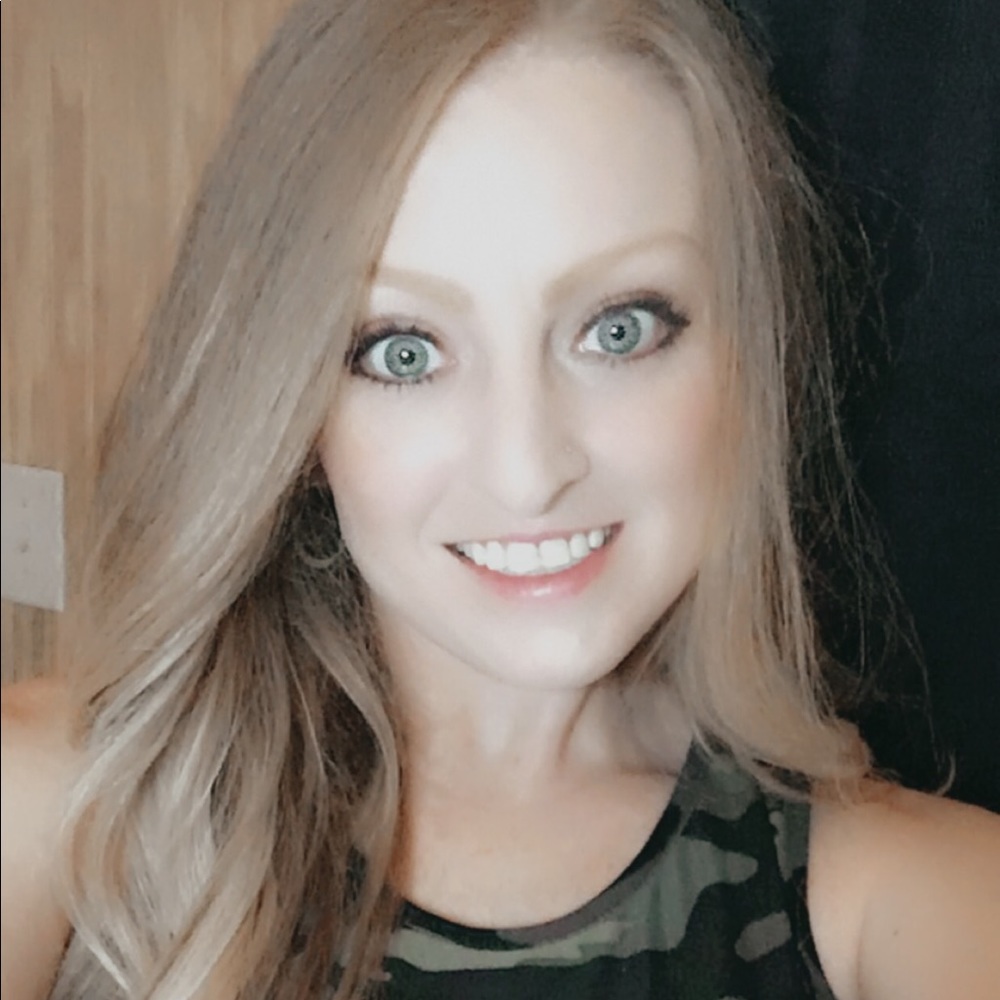 Meet your Posher, Amanda